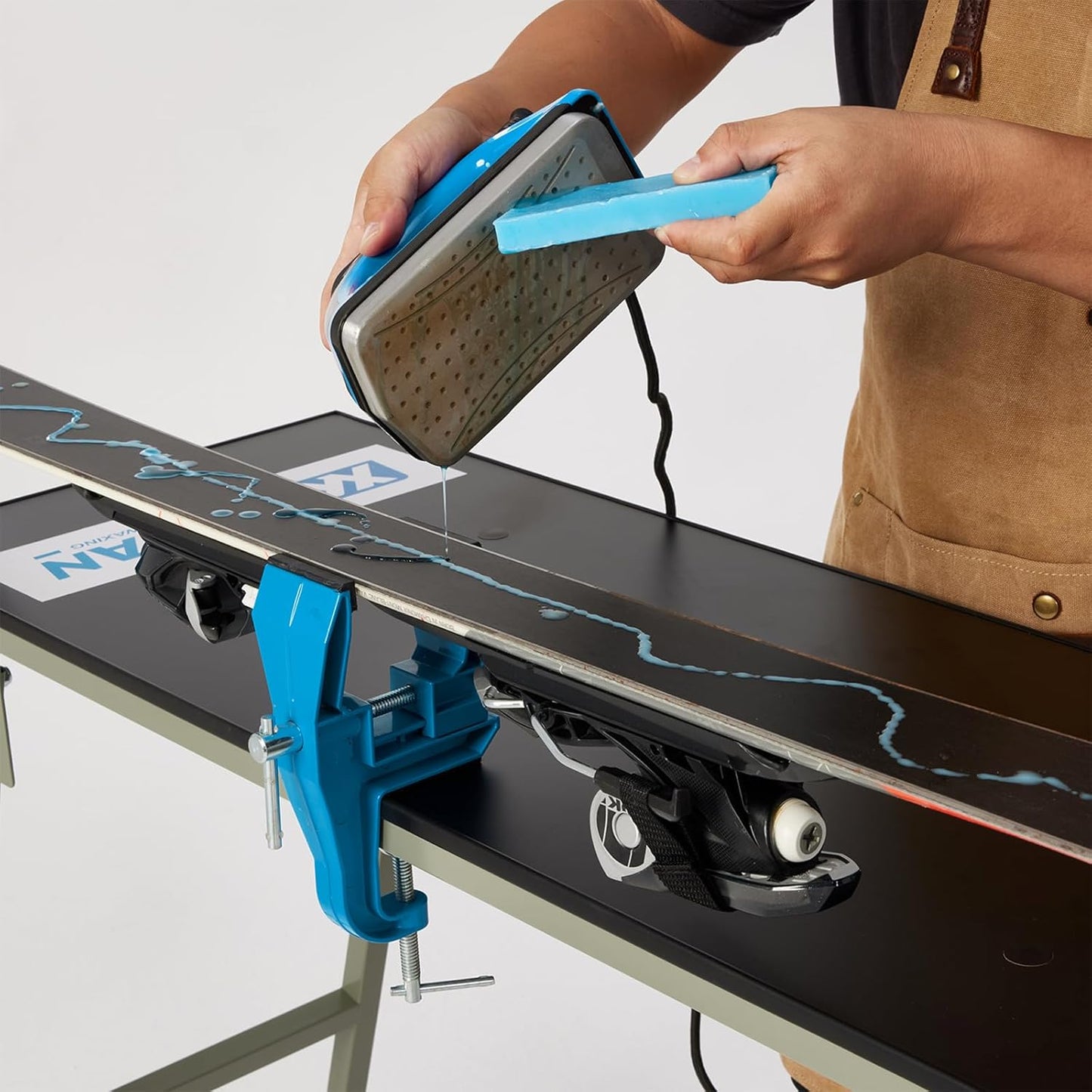 XCMAN Ski Snowboard Waxing Iron 120V 800W with Dimpled Base Plate and Good Thermosta High Temperature Control Accuracy
